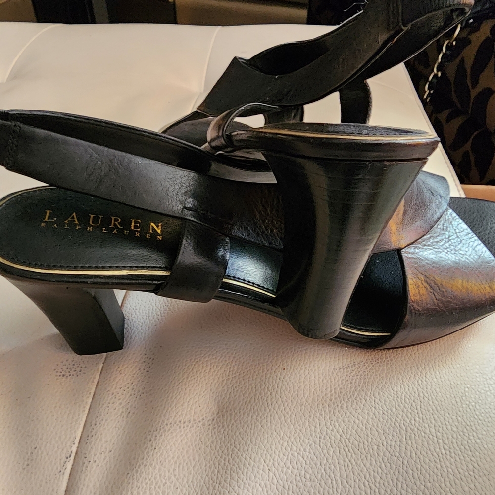 Shoes - Picture 2 of 3